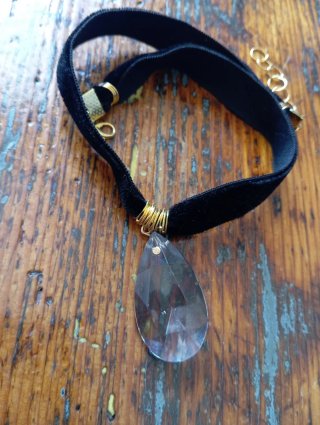 Choker velluto nero con pendente cristallo