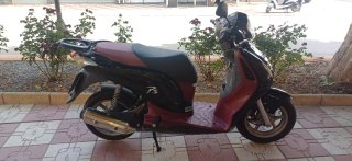Honda PS 125 Scooter Negra