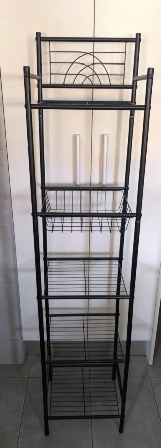 Estantería metálica negra