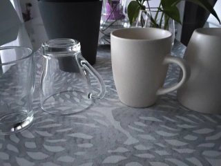 Set di 4 Tazze Tè 2 in Ceramica e 2 in Vetro