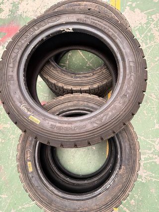 Neumáticos Kumho R800 15” Tierra