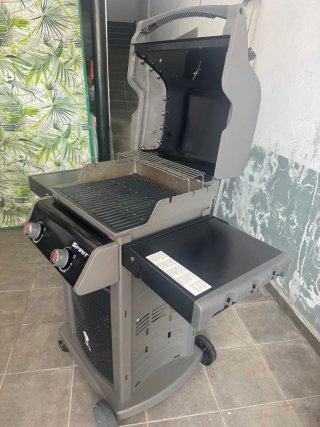 Barbacoa Weber Spirit Negra y Gris