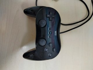 Nintendo Wii Classic Controller Pro