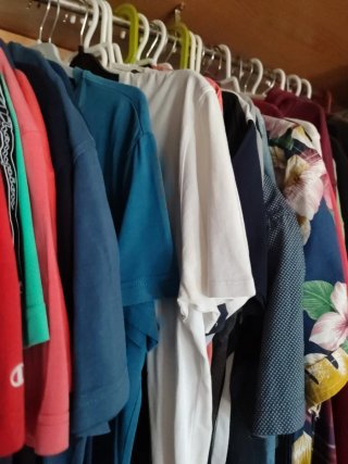 Mucha Ropa Talla S (10-14 años)