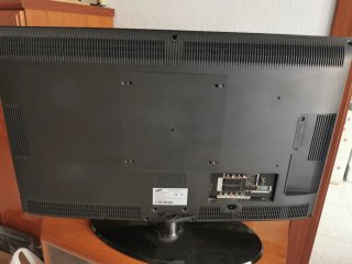 Televisor Samsung de 32 pulgadas Negro.