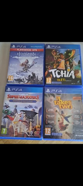 PS4 Slim nuova/2 Mandos/Gafas VR/3dRudder/4 juegos