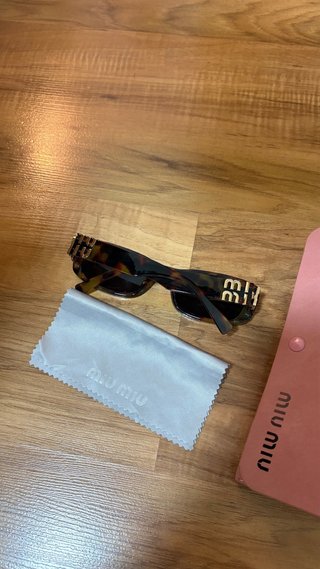 Gafas de sol Miu Miu Tortoise