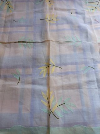 Mantel organza bordado