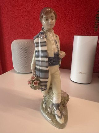 Figura Nadal niño valenciano porcelana 25 cm