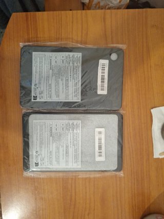 Fodere nere piccole per e-reader o tablet