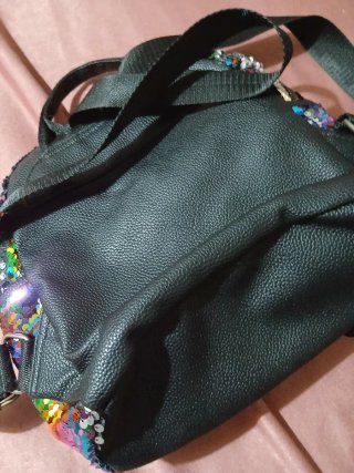 Zainetto paillettes arcobaleno