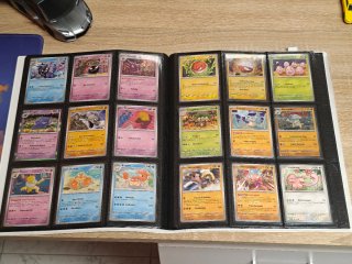 Completo Álbum Pokémon Scarlet & Violet 151