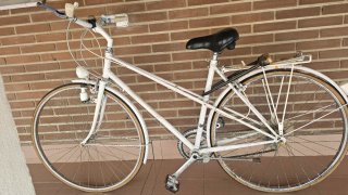 Bicicleta de paseo blanca
