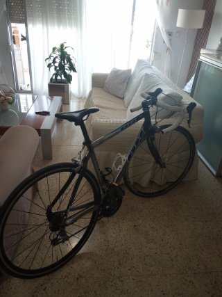 Bicicleta Carretera BH INCOMPLETA