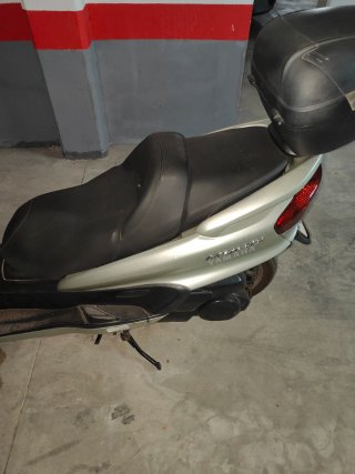 Yamaha Majesty 250 Plata