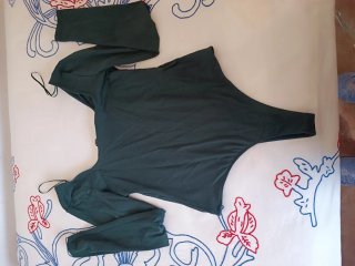 Body verde escote cuadrado Zara