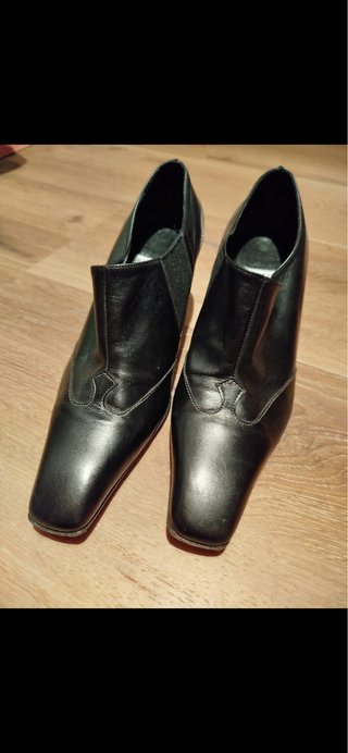 Botines de tacón negros