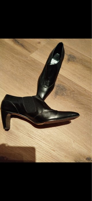 Botines de tacón negros