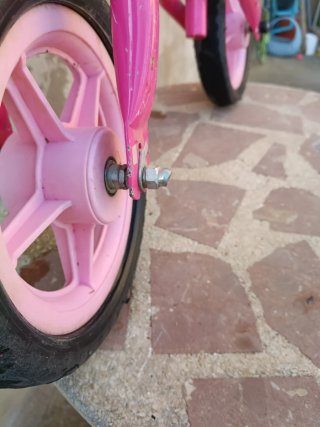 Bicicleta sin pedales rosa Chicco