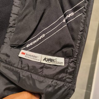 Chaqueta de moto Bering negra y roja