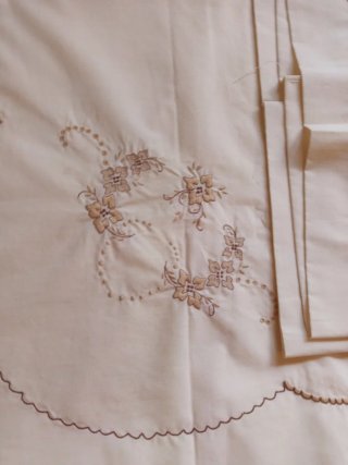 Juego de cama bordado floral algodón