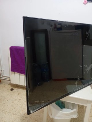 Televisor negro