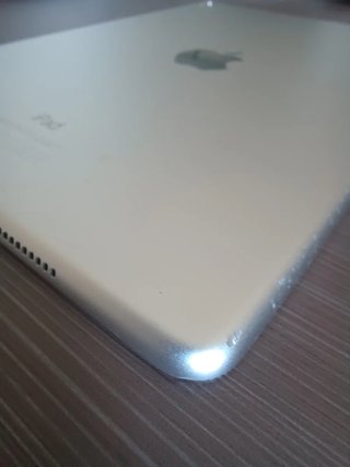 Apple iPad Pro 9.7 (A1673)/32GB/Wifi/Batería 78%
