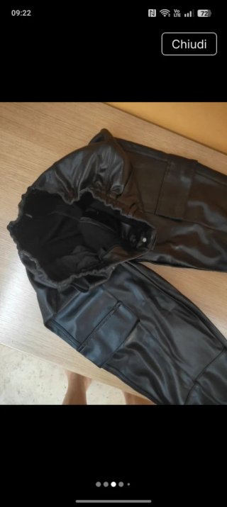 Pantaloni donna pelle  modello.tuta elastico e giu