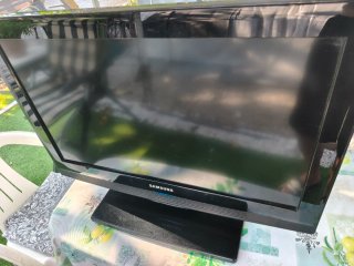 2 TVs Samsung 28 y 32 TDT + 1 mando