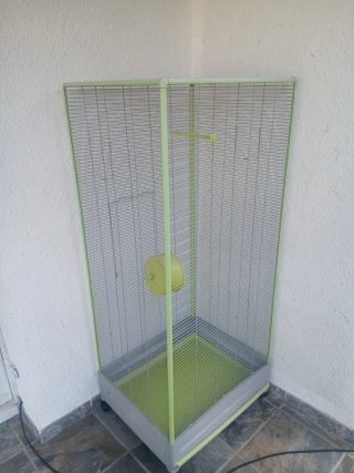 Jaula para loro o pájaros