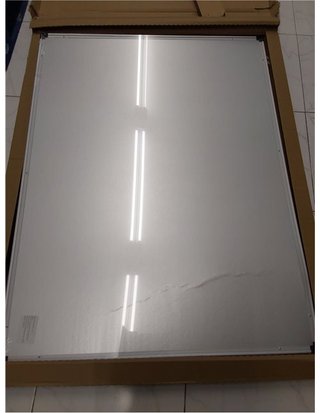 Amazon Basics Pizarra blanca magnética con bandeja para rotuladores y marco de aluminio - 120 cm x 90 cm