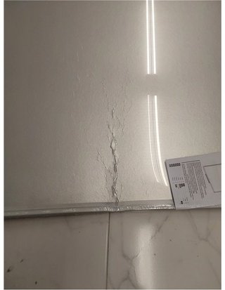 Amazon Basics Pizarra blanca magnética con bandeja para rotuladores y marco de aluminio - 120 cm x 90 cm