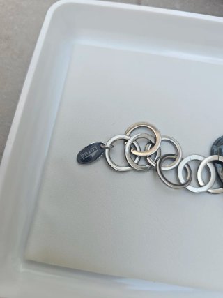 Bracciale Lotus con maglie irregolari in argento e nero