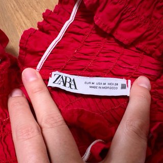Blusa Zara Fruncida Cruzada Manga Larga Roja