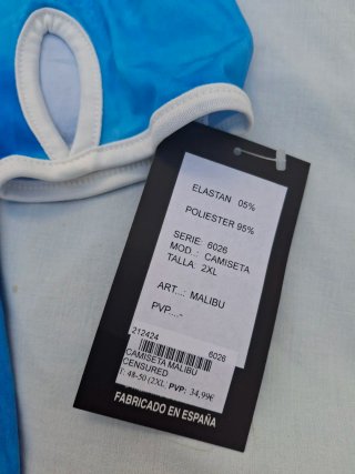 Blusa T 2XL. Con etiquetas. Medidas en descripción
