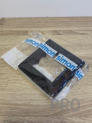 Marco de Pared SIMON