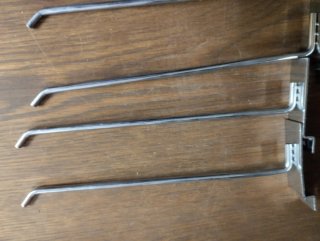 GANCHOS METÁLICOS PARA PANEL