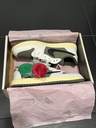 Travis Scott x Air Jordan 1 Low OG Olive