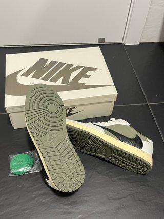 Travis Scott x Air Jordan 1 Low OG Olive