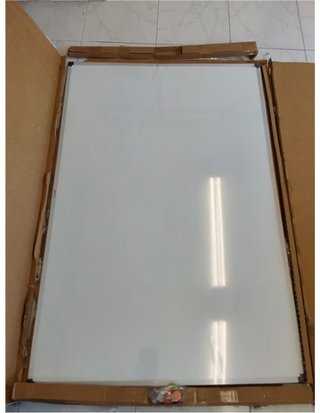 Amazon Basics Pizarra blanca magnética con bandeja para rotuladores y marco de aluminio - 150 cm x 100 cm