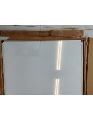 Amazon Basics Pizarra blanca magnética con bandeja para rotuladores y marco de aluminio - 150 cm x 100 cm