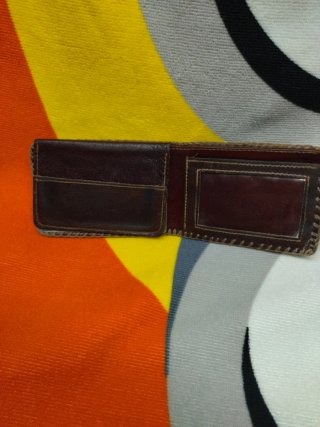 Cartera de cuero hombre cosida a mano