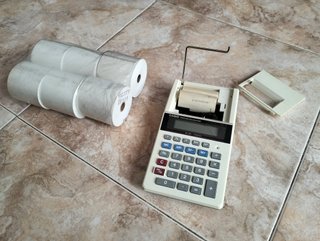 Calculadora Impresora Portátil Casio HR-9