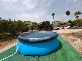 Piscina inflable Bestway azul y gris