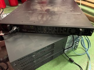 Router Cisco ISR 4431/K9 Enterprise (1RU)