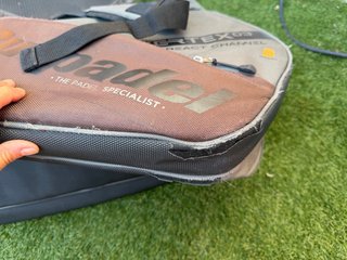 Paletero Bullpadel Vertex 03 Doble