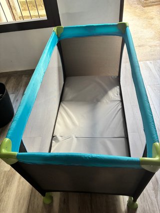 Cuna de viaje plegable