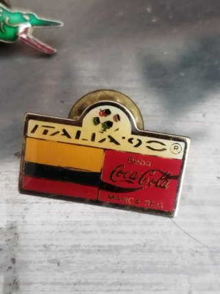 Lote 4 Pines Coleccionista Coca-Cola