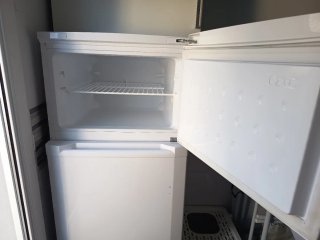Nevera Beko blanca
