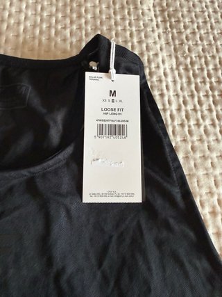 Camiseta deportiva 4F mujer negra